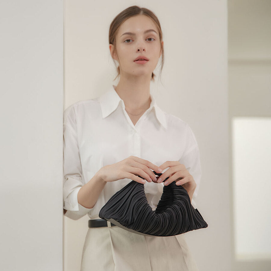 Cocoon Bag in Beyond Black