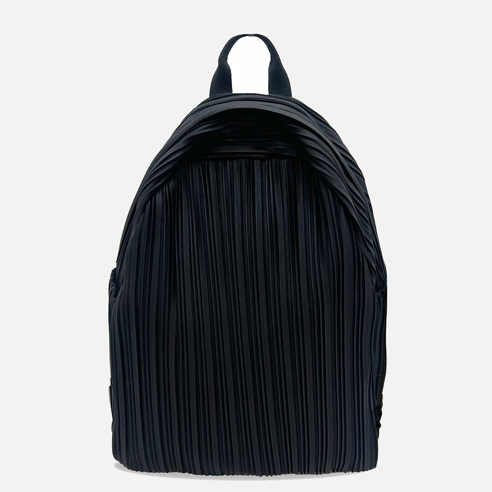 Backpack in Beyond Black
