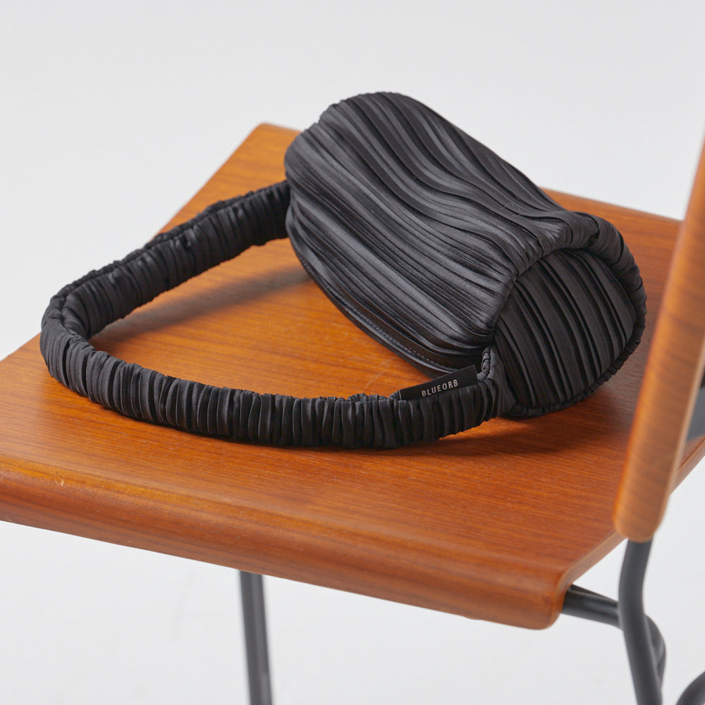Roll Bag in Beyond Black
