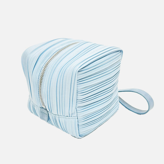 Cube Bag in Icy Blue