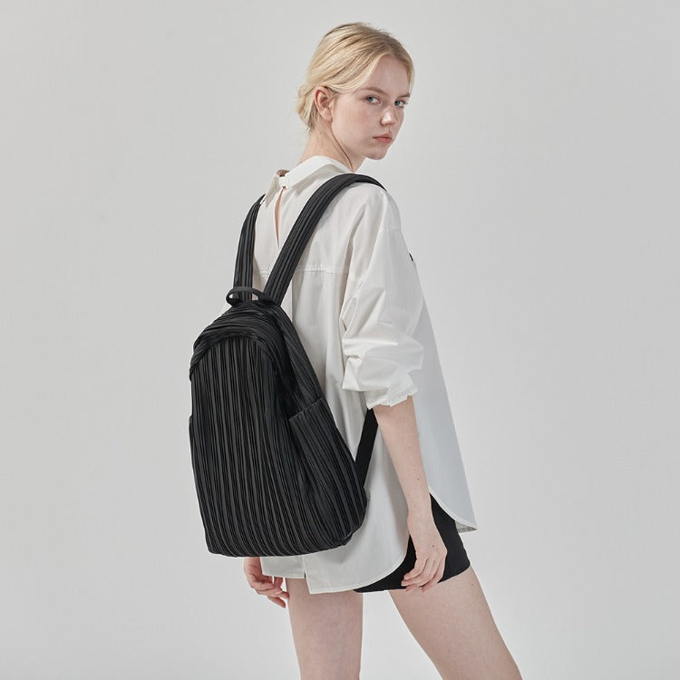 Backpack in Beyond Black