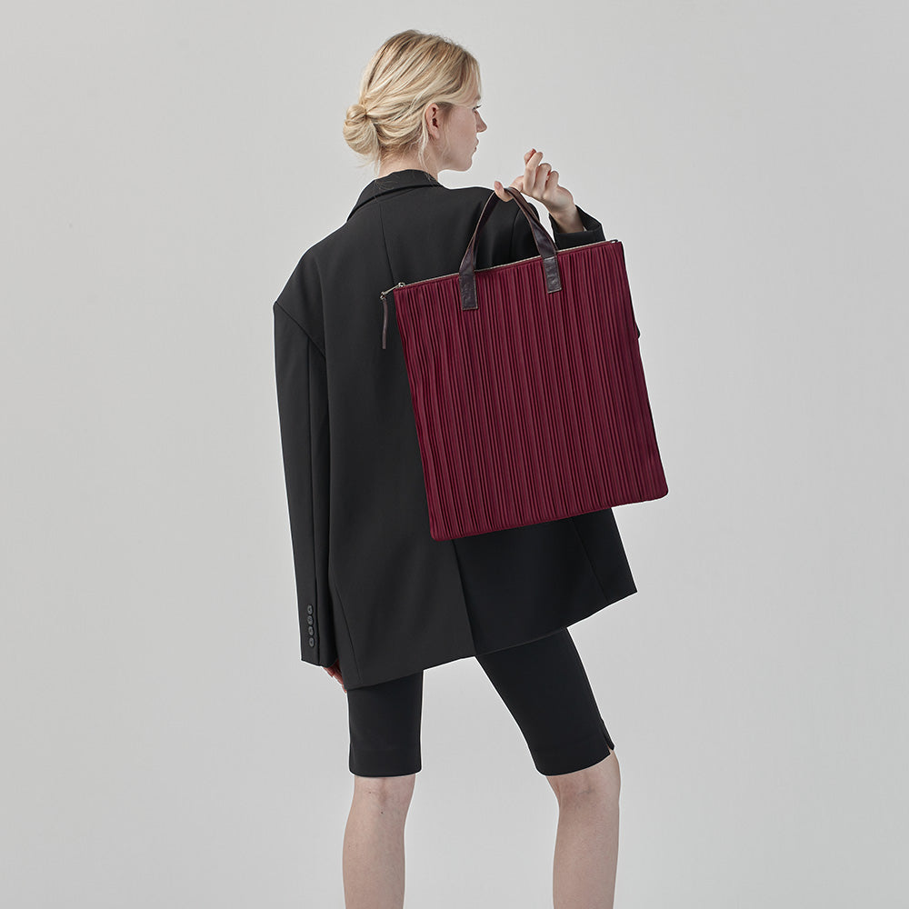 Work Bag in Vino Red