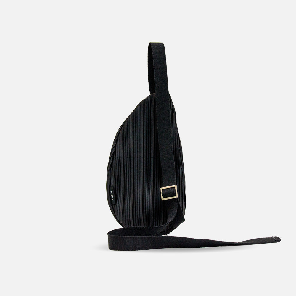 Sling Bag in Beyond Black