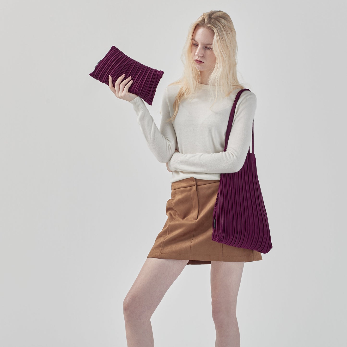Each Bag in Vino Red