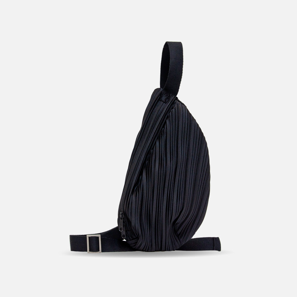 Sling Bag in Beyond Black
