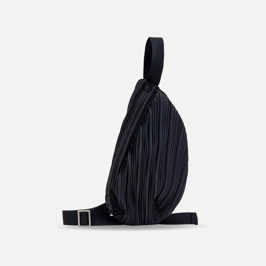 Sling Bag in Beyond Black