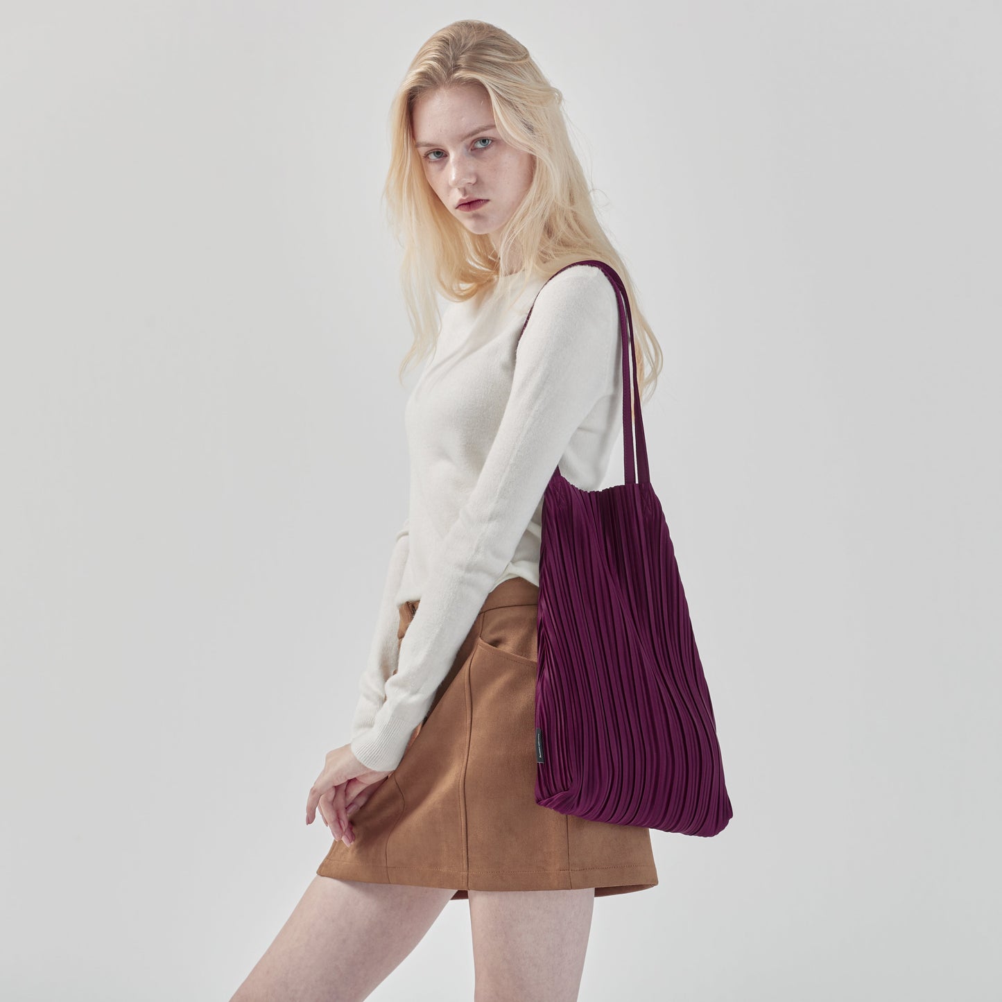 Each Bag in Vino Red