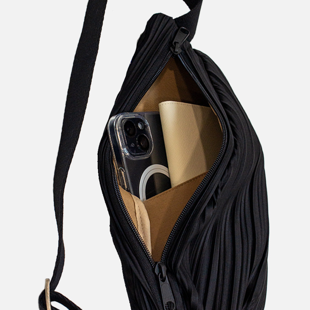 Sling Bag in Beyond Black